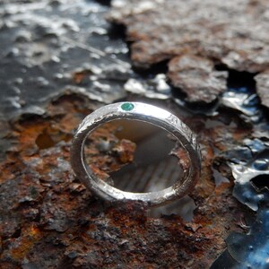 Recycled Sterling Silver Natural Emerald Ring, sterling silver emerald textured ring image 3