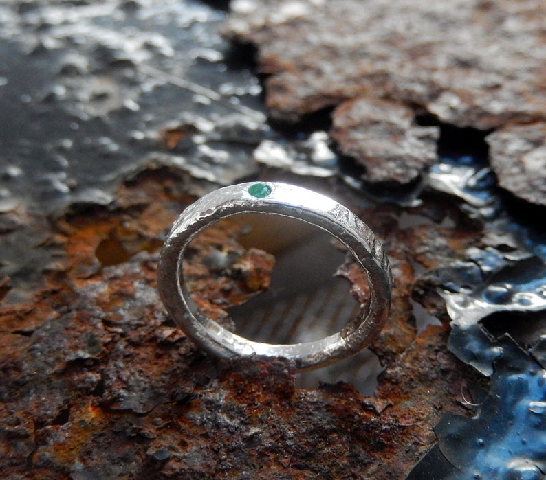 Recycled Sterling Silver Natural Emerald Ring, sterling silver emerald textured ring image 3