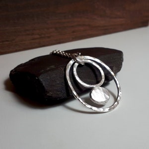 HAMMERED Sterling Silver Circle NECKLACE, Hammered 925 Sterling SILVER Pendant, Handmade Silver Circle Necklace,Handmade silver Hoop pendant