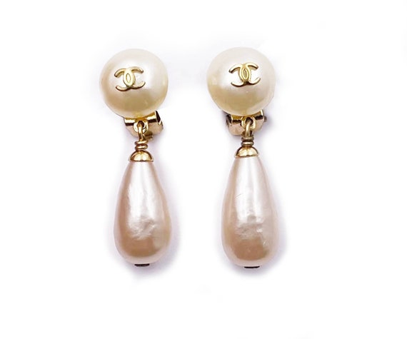 Chanel Vintage Gold Plated CC Faux Pearl Dangle Clip on 