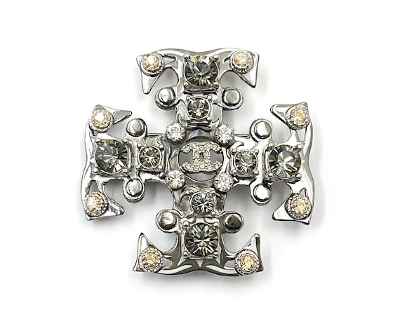 Chanel Colored Stone Cross Brooch Golden Metal ref.1020577 - Joli Closet