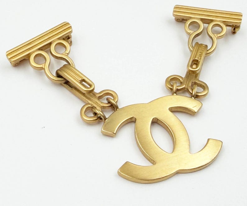 Chanel Vintage Gold CC Hook and Eye Large Double Brooch image 2