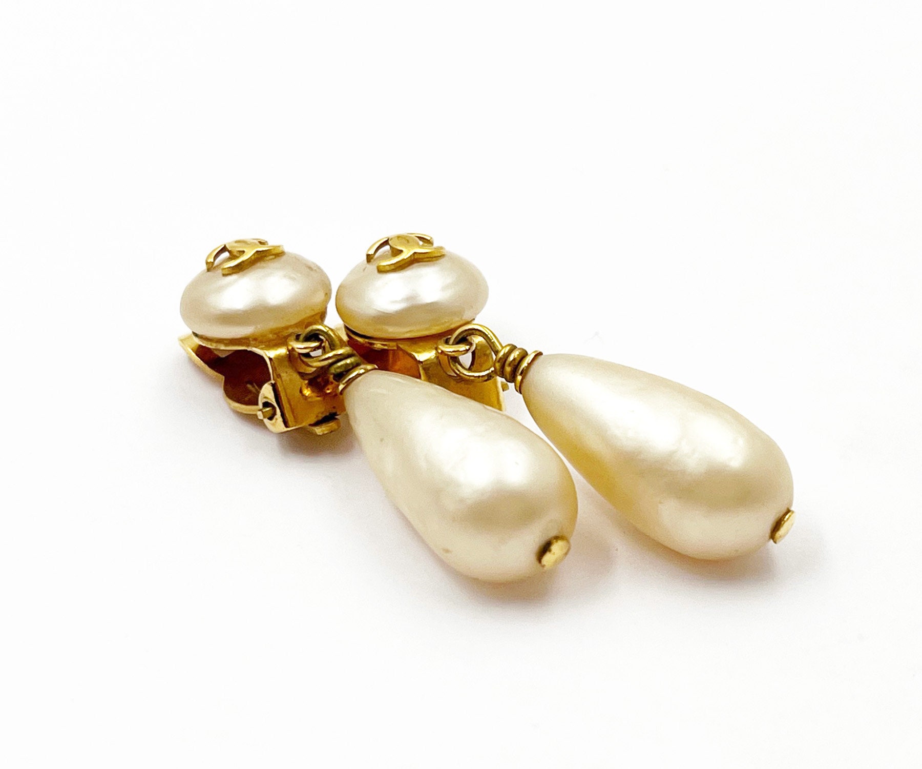 Chanel Vintage Gold Plated CC Faux Pearl Dangle Clip on 