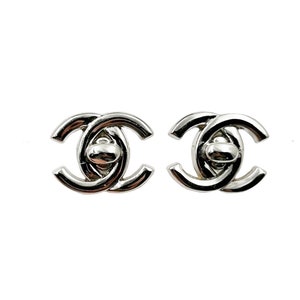 Auth CHANEL Vintage CC Turnlock Pearl Drop Clip On Earrings Gold/White 96P  Used