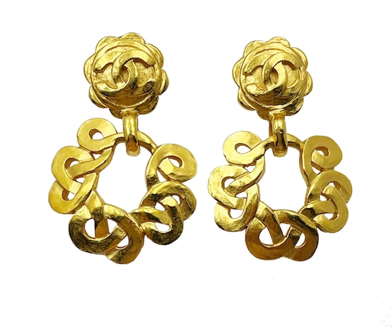 Chanel Vintage Gold Plated CC Flower Twisted Round Clip on 