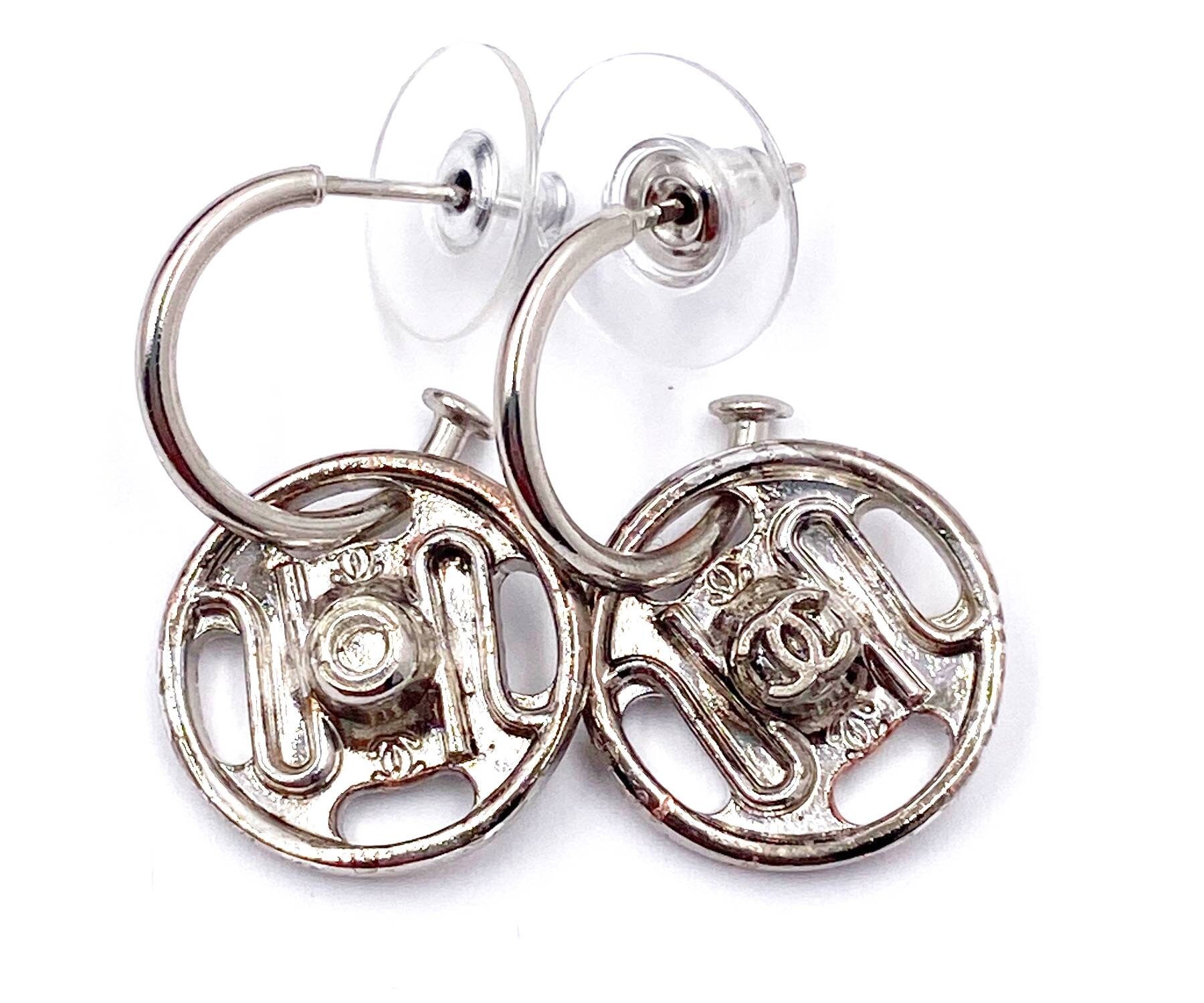 chanel big hoop earrings