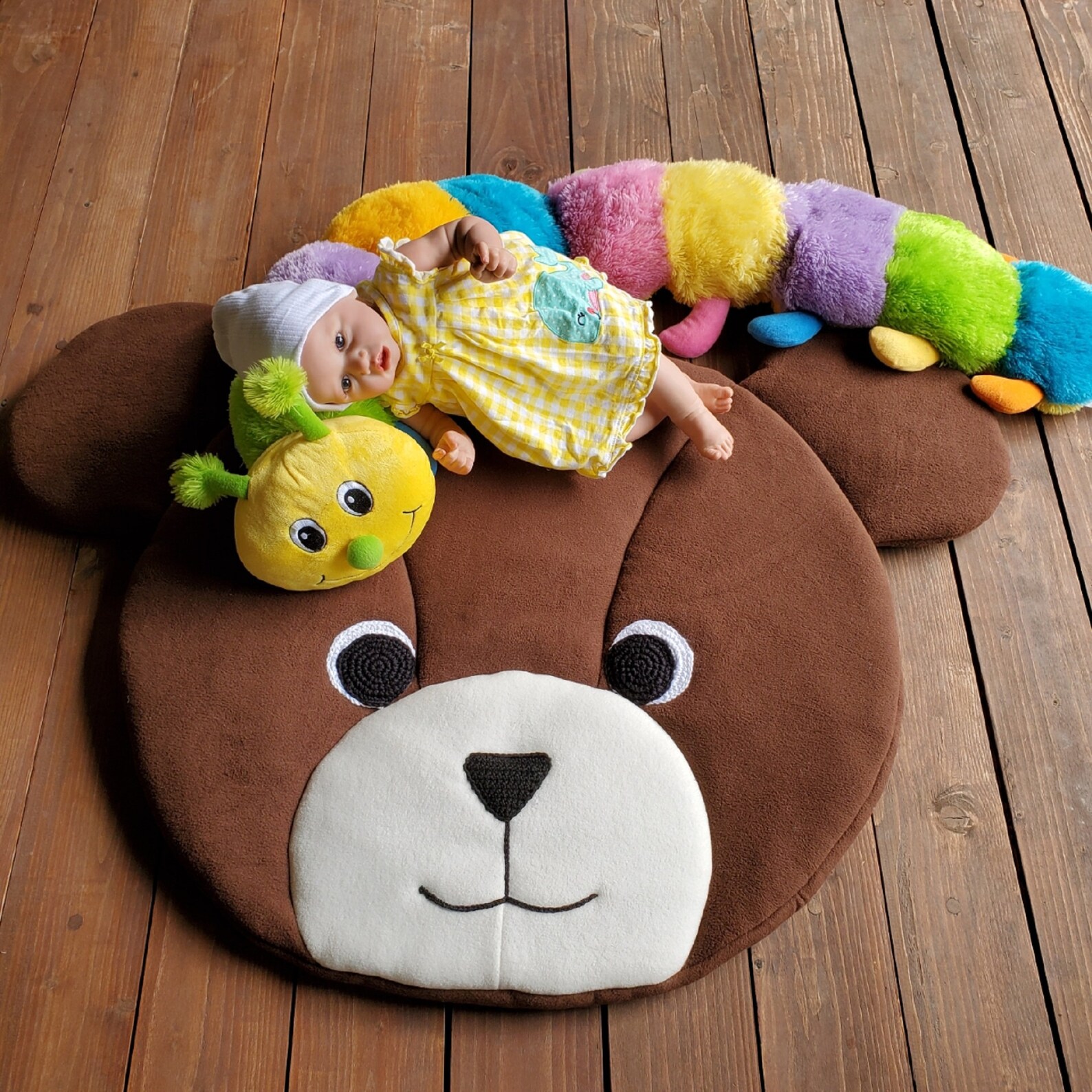 Bear Style Soft Baby Rug in an original unique and handmade Etsy