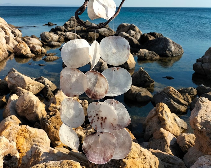 Muscheln Wandbehang, Bauernhaus Deko, Strandhaus Dekor, Muschel Kunst, Natürliche Muschel Windspiel, Strand Cottage Muschel Windspiel