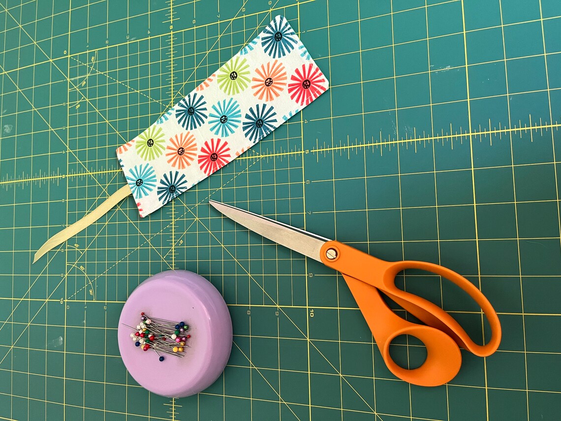How to Sew a Fabric Bookmark PDF Pattern | PDF Sewing a Bookmark Guide ...