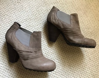 Perfect Vince Camuto booties