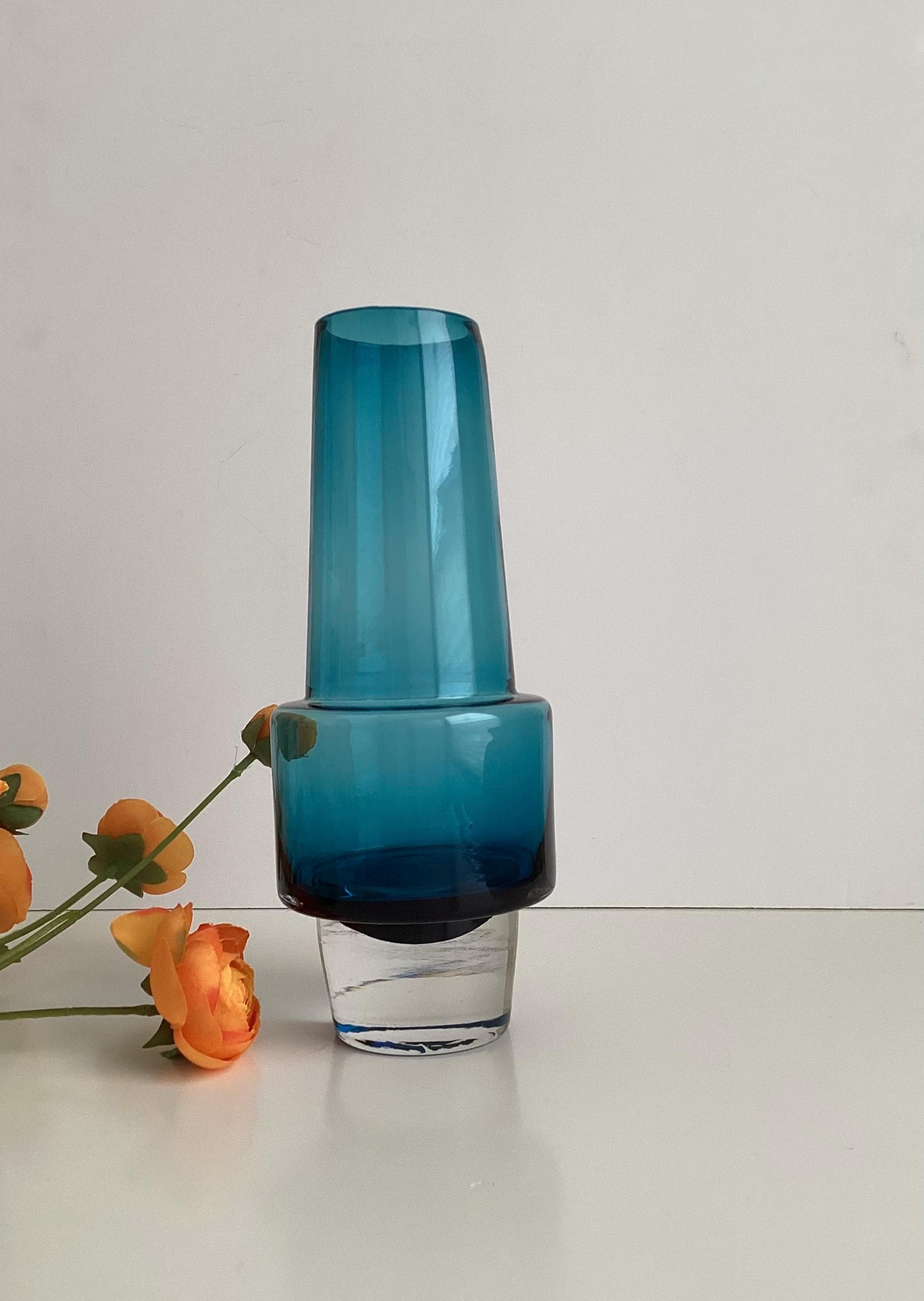 Swedish Sea Glasbruk Vases - Etsy - Page 2