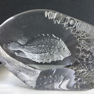 Mats Jonasson Fish Sculpture Clear Crystal Swedish