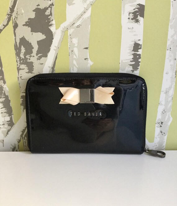black ted baker clutch