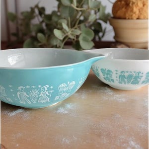 Pyrex Butterprint Amish Mixing Bowls x2 1957 Pattern RARE