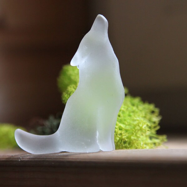 Frosted Howling Wolf Planter Sculpture Animal Figurine Totem polymer clay animals casting resin home decor