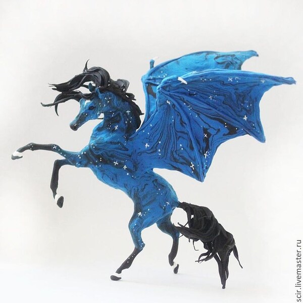 Blue Winged Horse Demon Pegasus Dragon Skulpture Figurine Art Fantasy Animals Totem Amulet