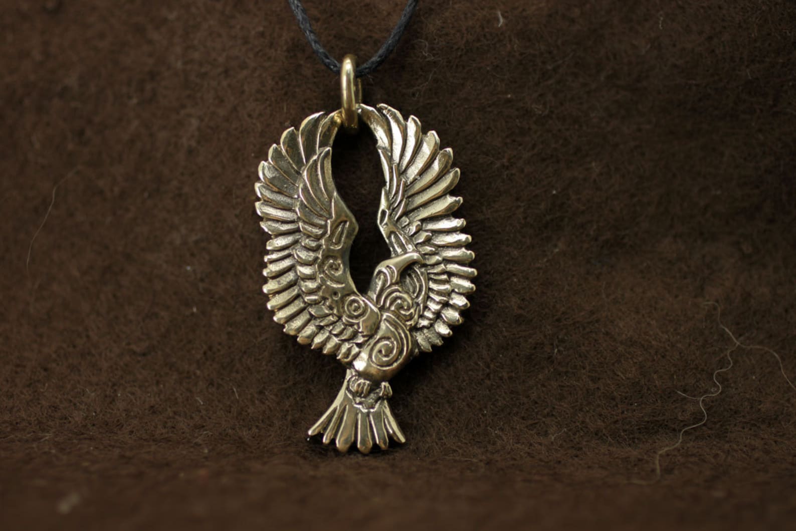 сокол подвеска кулон. подвеска сокол e108905. сокол подвеска кулон. рарог сокол руна. подвеска сокол птица.