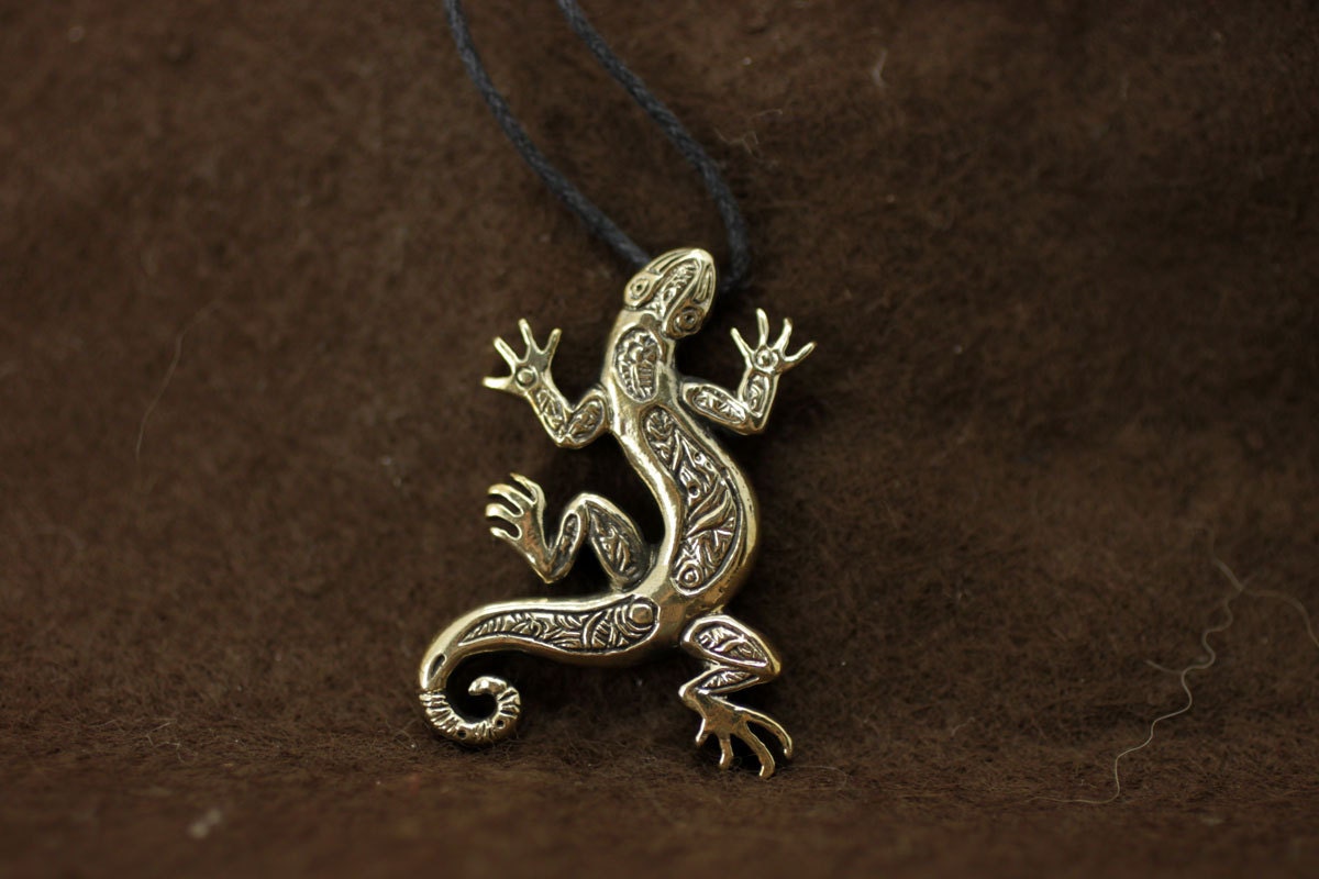Lizard salamander bronze pendant necklace | Etsy