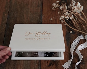 Personalized Wooden 13x18cm (5x7in) Photo Case – Hand-Painted or Natural, with Custom Engraving or blank - envelope for wedding prints