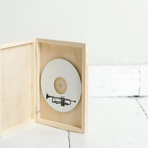 Enkele dvd-doos, houten doos voor cd, gepersonaliseerd gegraveerd en geverfd of blanco en natuurlijke, hoogwaardige doos
