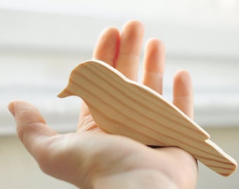 Wooden bird figurine, scandinavian design, unpainted, natural wood, unfinished wood, DIY, wooden toys, bird decor, wooden supplies