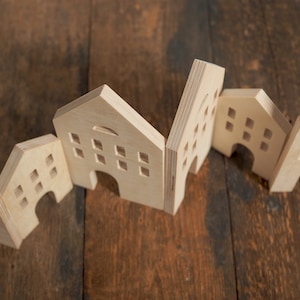 Unlackiertes Holzhaus: Natürliches Sperrholz, Bastelbedarf