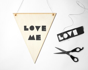 28 cm high wooden triangle pennant, blank, unpainted, lasercut, with holes, flag, banner, wall hanging, plywooden flag, DIY