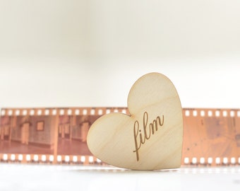 Wooden heart shape with engraving "Film" - tag for gift - natural wood - gift for mom, mothers day, unpainted