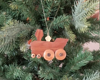 TRAIN CHRISTMAS ORNAMENT    A classic design.  Perfect for the engineer!