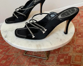raro vtg y2k René Caovilla tacones adornados en negro satinado