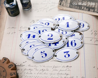 Antico numero smaltato francese - Una piccola targhetta smaltata - Ovale blu vintage 8, 10, 14, 17, 24 o 26