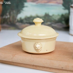 Piatto da paté francese vintage con coperchio e teste di leone – Terrina con coperchio – Piatto per foie gras o burro - Pentola Sarreguemines a doppio manico - Creamware
