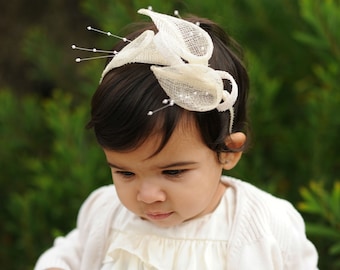 Women , girls Ivory Bridal, Bridesmaids, Wedding or any other special occasion headband - Fascinator, hair accessory