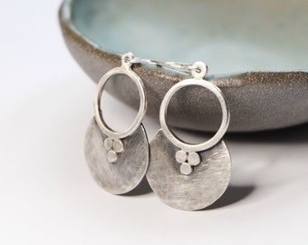 Pendientes tribales de plata de ley hechos a mano: aros criollos colgantes bohemios