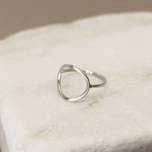 Open circle ring, sterling silver dainty ring, minimalist, geometrical, everyday jewellery, stacking ring