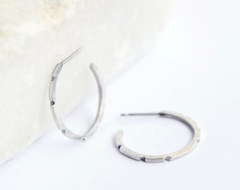 Hoop earrings 925, sterling silver hoops, medium minimalist hoops,  gift for her, dainty everyday hoops, geometric hoops