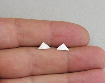 Tiny triangle post earrings, Silver triangle earring studs, Geometric dainty studs, Sterling silver everyday jewelry