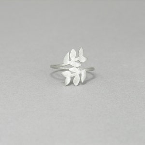 Leaf ring, sterling silver, Dainty delicate, Laurel leaves, Nature, branch, minimalist, gift for her