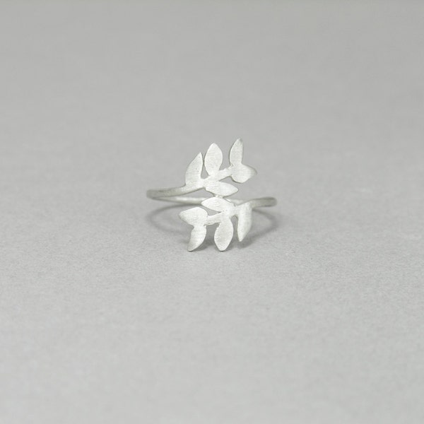 Leaf ring, sterling silver, Dainty delicate, Laurel leaves, Nature, branch, minimalist, gift for her