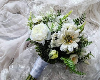 Weißer Brautstrauß, Rustikale Hochzeit, Brautstrauß, Brautstrauß aus Seide, Kunststrauß, Weiße Wildblumen, Weißer Strauß, Boho Braut