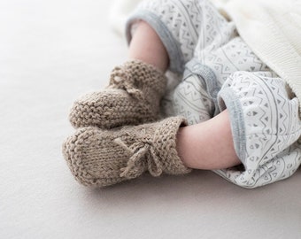 Alpaca Baby Booties Newborn Socks Knitted Baby Clothes Neutral Photography Outfit Unisex Baby Gift Handmade