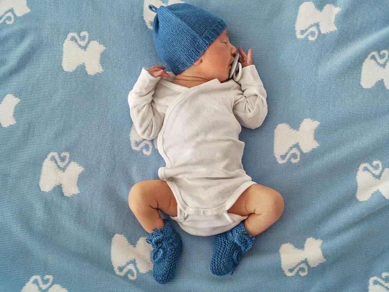 Blue hand knitted baby boy booties, Newborn crib shoes handmade 100% baby alpaca image 2