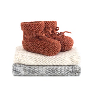 Knit baby booties pregnancy announcement grandparents. Gender reveal gift unisex