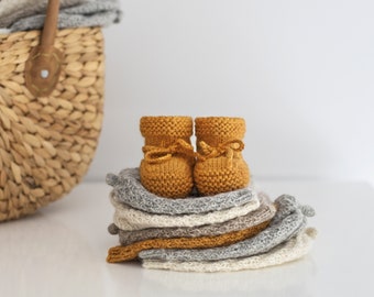 Baby Booties Pregnancy Announcement Grandparents Knitted Newborn Outfit Photography Unisex Baby Gift Handmade