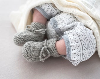 Knitted baby booties, newborn shoes, knitted baby clothes, knit baby outfit, alpaca, heirloom gift boy girl gender neutral