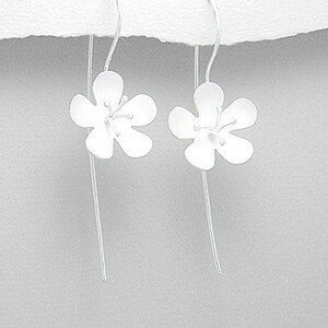 Solid Sterling Silver (925) Suspended Flower with Stigma Detail Earrings