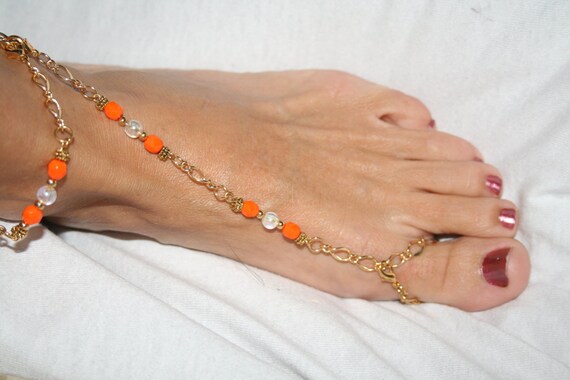 toe rings and ankle bracelets