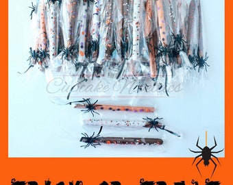 Halloween Cookies Halloween Favors Halloween Decorations Halloween Pretzels Spider Pretzels Spider Cookies Trick or Treat Orange Black Favor