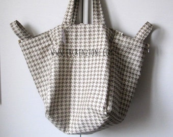 Maxi Bag in heavy linen, ecru and ivory.