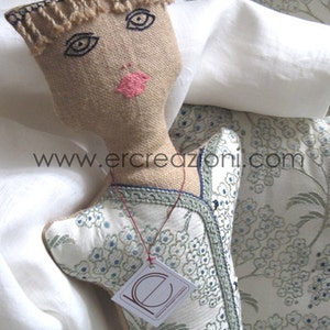 Collectible Home-decorating Doll (Necklace Doll Holder)